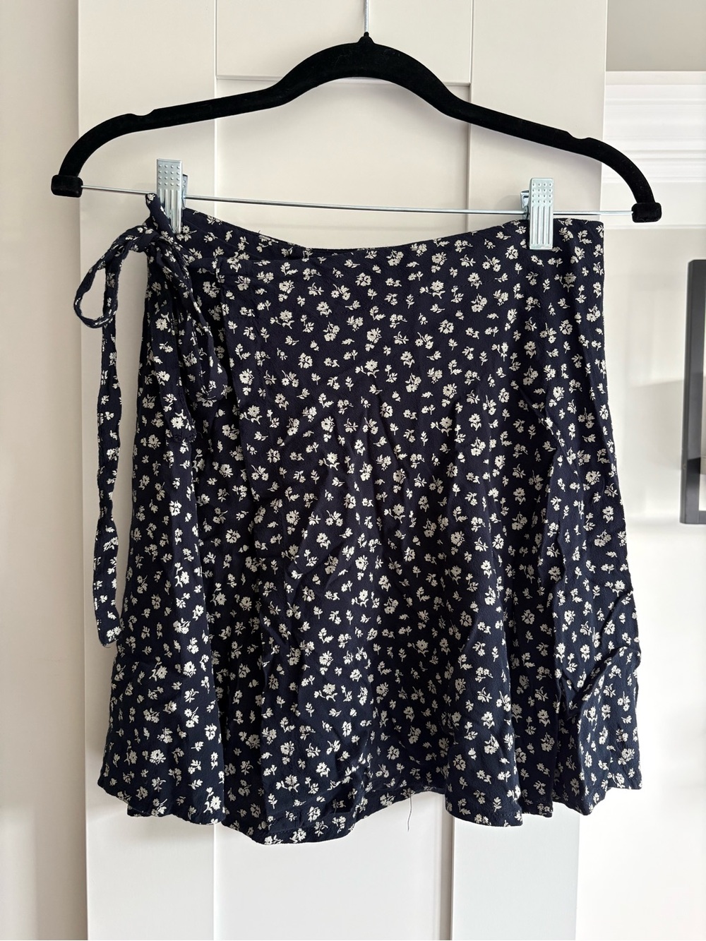 Brandy Melville Floral Tie-Waist Navy Wrap Skirt